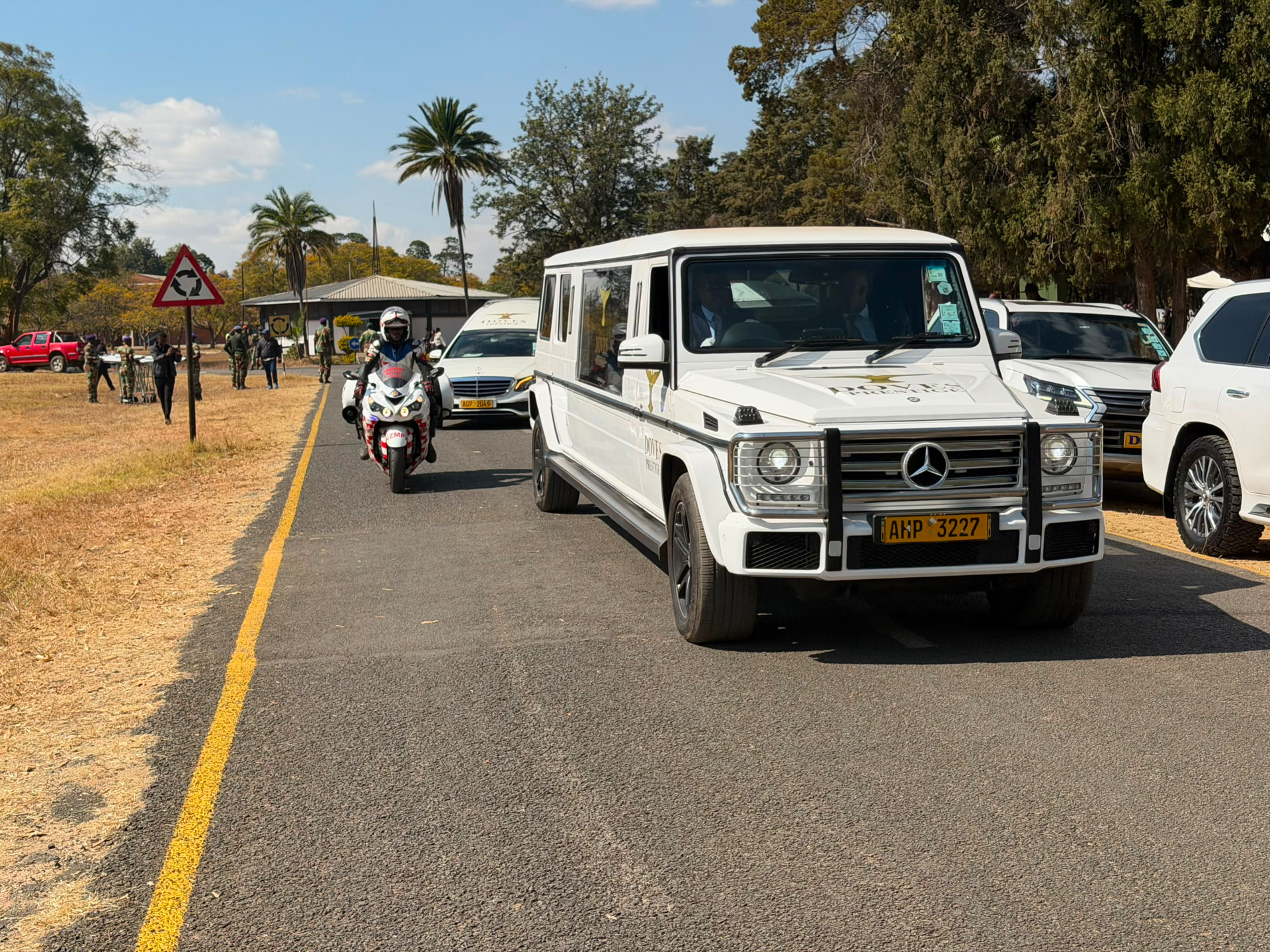 Full Prestige cortège